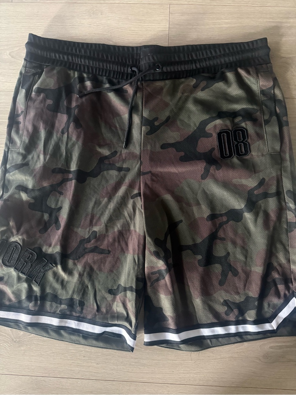 H&M Men's Camo Athletic Shorts - Olive Green & Black